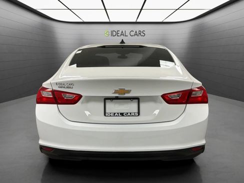 Used 2017 Chevrolet Malibu LS w/ LPO, Convenience Package 1 FWD image 6