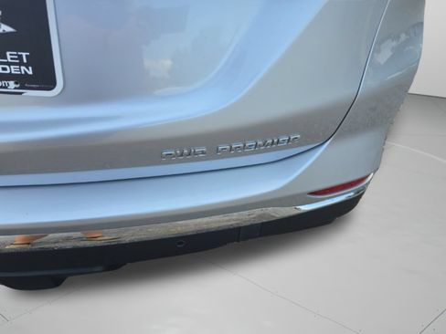 Used 2020 Chevrolet Equinox Premier AWD/4WD image 11