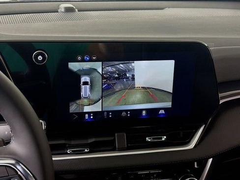 New 2026 Chevrolet Equinox LT AWD/4WD image 16