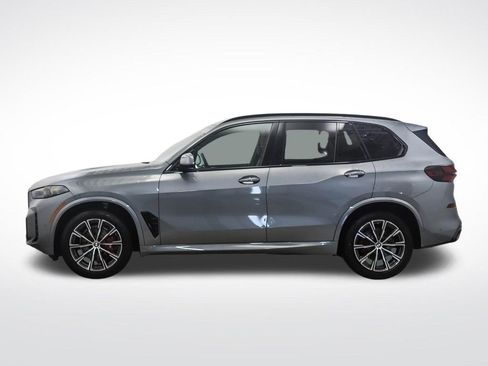 New 2026 BMW X5 xDrive40i w/ M Sport Package AWD/4WD image 2