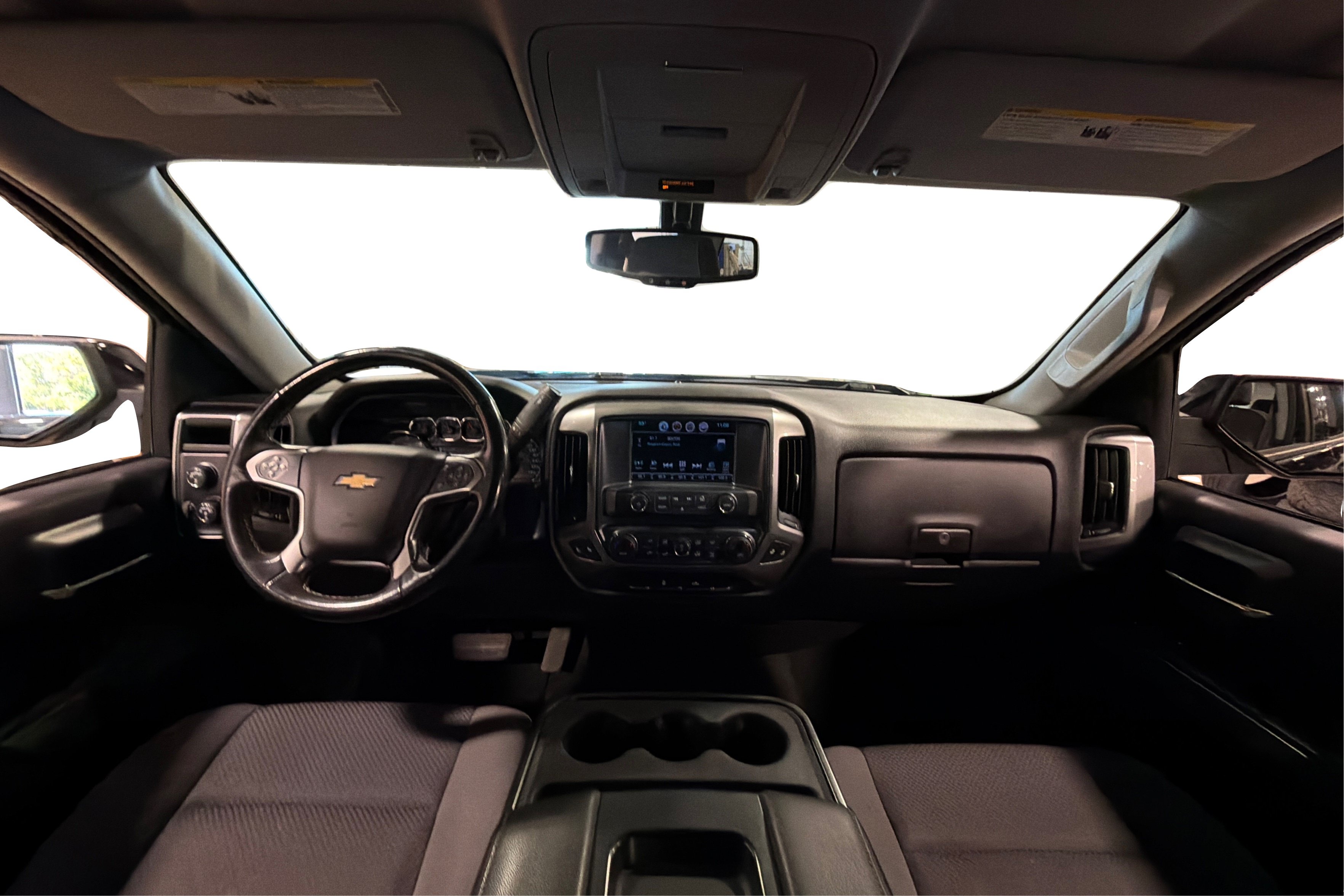 Used 2018 Chevrolet Silverado 1500 LT w/ All Star Edition AWD/4WD image 37