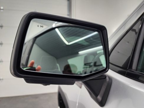 Used 2022 GMC Sierra 1500 AT4X image 41