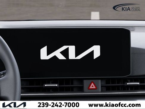 New 2026 Kia Carnival LX FWD image 20