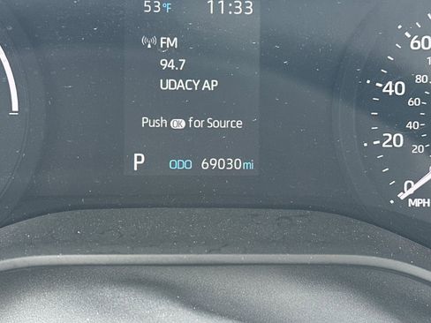 Used 2023 Toyota Sienna XLE image 42