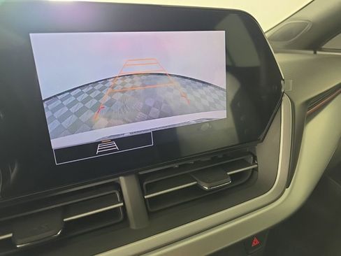 New 2026 Chevrolet Trax RS w/ Driver Confidence Package image 18