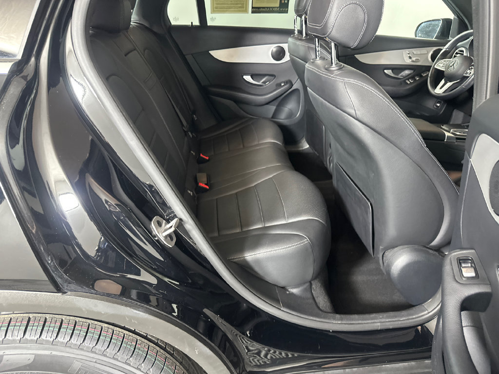 Used 2022 Mercedes-Benz GLC 300 image 17