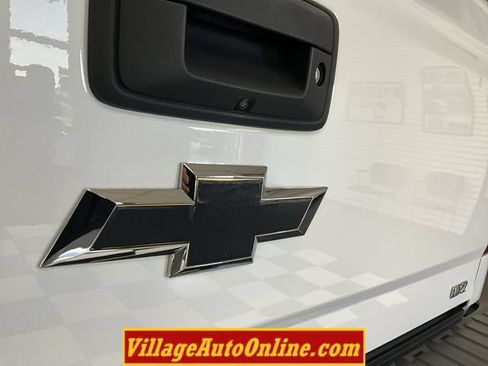 Used 2017 Chevrolet Silverado 1500 LTZ Z71 w/ LTZ Plus Package AWD/4WD image 27