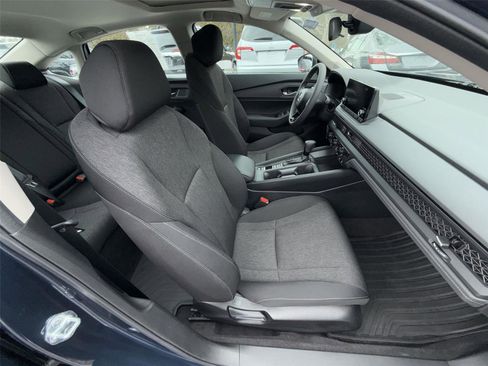 Used 2024 Honda Accord EX image 26