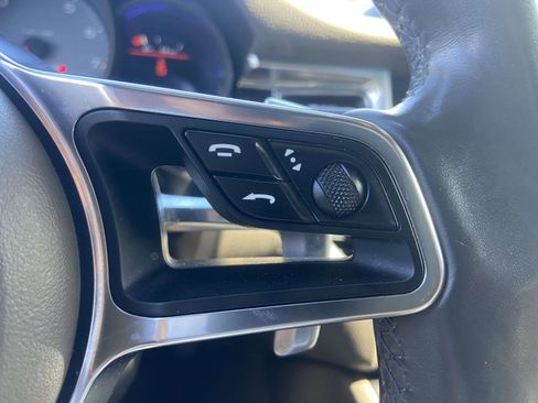 Used 2017 Porsche Macan S image 23