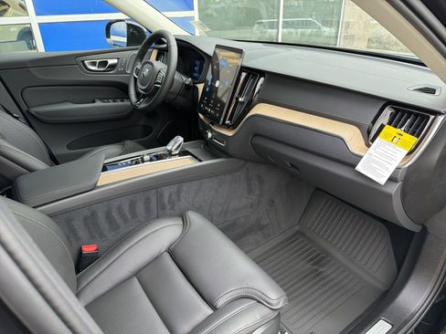 New 2026 Volvo XC60 B5 Ultra w/ Protection Package Premier image 27