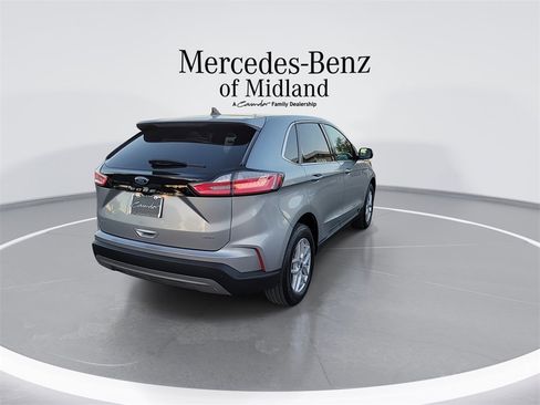 Used 2024 Ford Edge SEL image 8