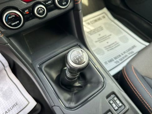 Used 2020 Subaru Crosstrek 2.0i Premium image 29