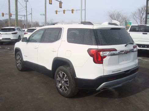 Used 2023 GMC Acadia SLE w/ Driver Convenience Package image 6