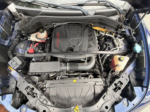 Used 2018 Alfa Romeo Stelvio Ti Sport AWD/4WD image 8