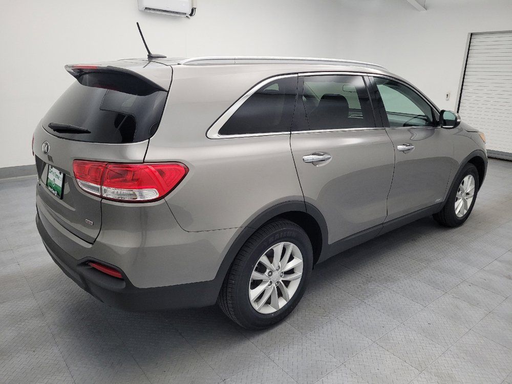 Used 2017 Kia Sorento AWD image 10