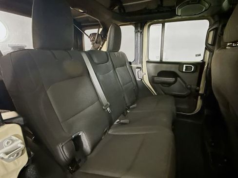 Used 2022 Jeep Wrangler Unlimited Sport image 24