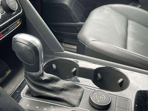 Used 2019 Volkswagen Atlas SEL image 32