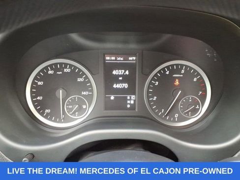 Used 2023 Mercedes-Benz Metris Passenger image 11