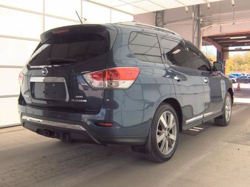 Used 2015 Nissan Pathfinder Platinum FWD image 5