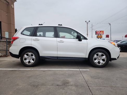 Used 2014 Subaru Forester 2.5i image 4