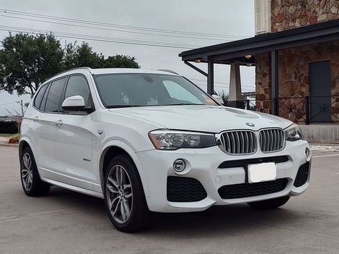 Used 2017 BMW X3 xDrive28i AWD/4WD image 1