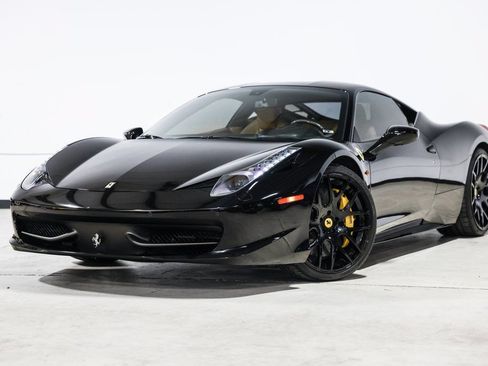 Used 2012 Ferrari 458 Italia Coupe RWD image 1