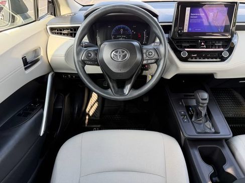 Certified 2026 Toyota Corolla Cross L FWD image 25
