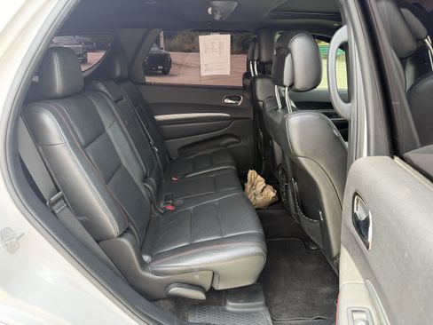 Used 2018 Dodge Durango R/T w/ Technology Group AWD/4WD image 10