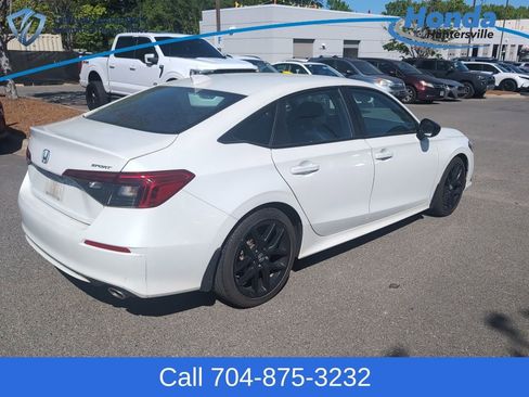 Used 2023 Honda Civic Sport image 8