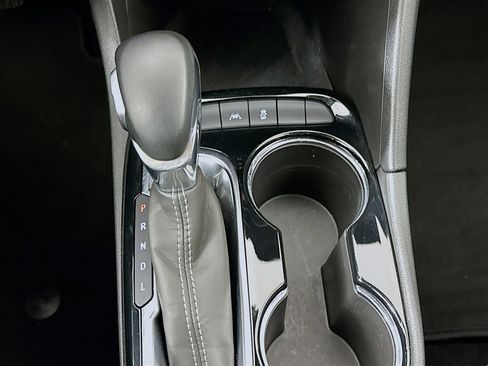 Used 2025 Buick Encore GX Preferred image 24