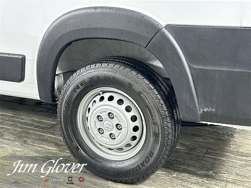 Used 2025 RAM ProMaster 2500 w/ Convenience Group image 14