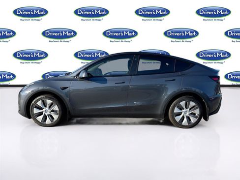 Used 2023 Tesla Model Y Long Range image 5