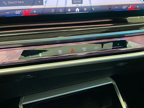 Certified 2024 BMW 750e xDrive image 19