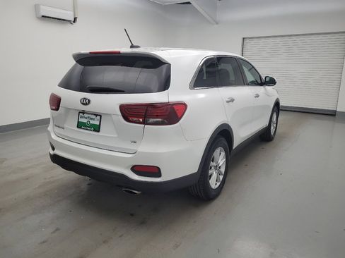 Used 2019 Kia Sorento AWD V6 image 9