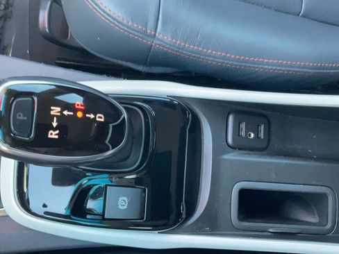 Used 2021 Chevrolet Bolt Premier w/ Infotainment Package image 20