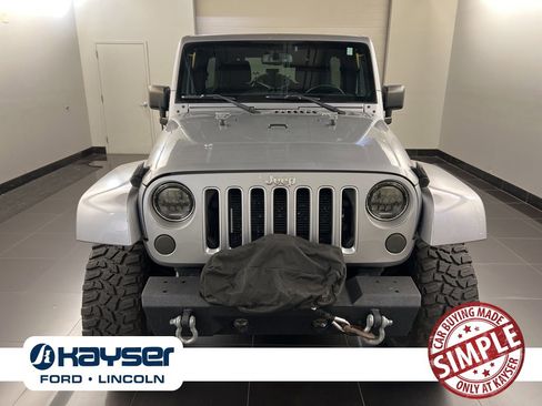Used 2016 Jeep Wrangler Unlimited Sahara w/ Dual Top Group image 2