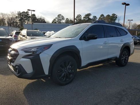 Certified 2024 Subaru Outback Onyx Edition image 3