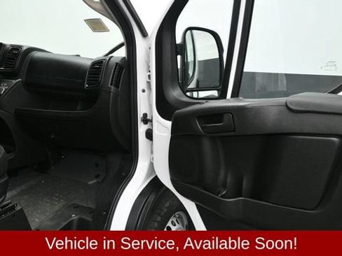 Used 2024 RAM ProMaster 2500 w/ Convenience Group FWD image 17