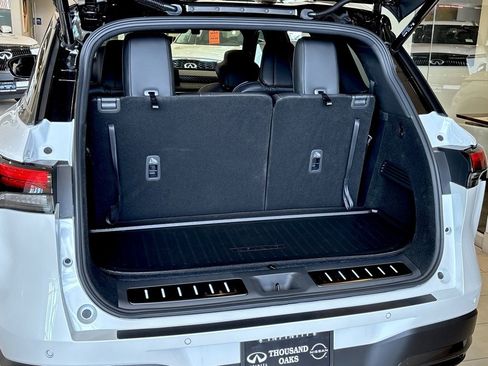 New 2026 INFINITI QX60 Autograph image 24