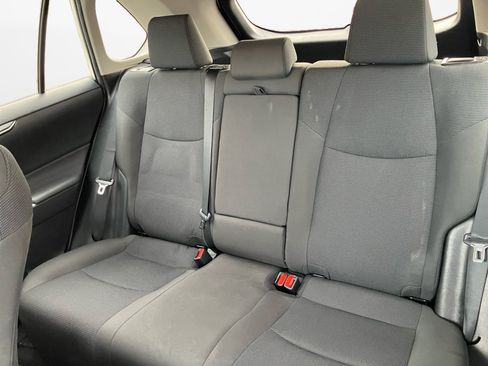 Used 2021 Toyota RAV4 LE image 14