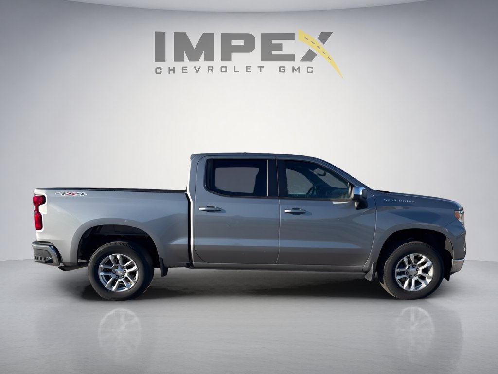 Used 2024 Chevrolet Silverado 1500 LT AWD/4WD image 6