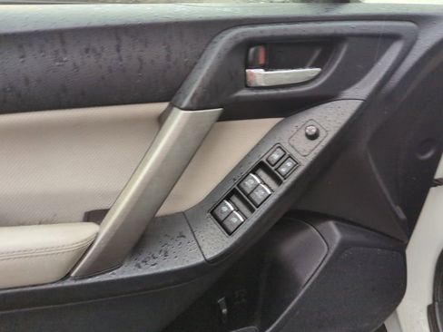 Used 2017 Subaru Forester 2.5i Limited image 8