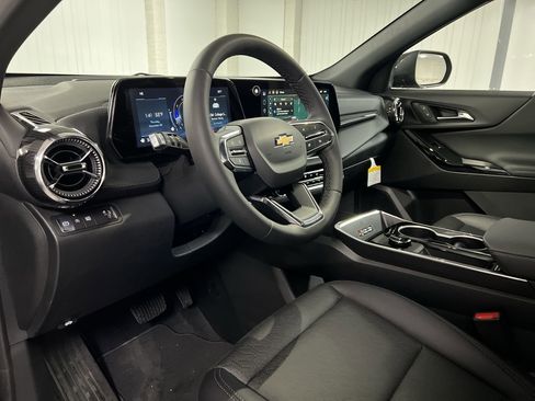 New 2026 Chevrolet Equinox LT w/ Convenience Package II image 45