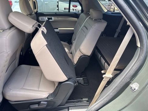 Certified 2023 Ford Explorer Limited w/ Limited Technology Package AWD/4WD image 44