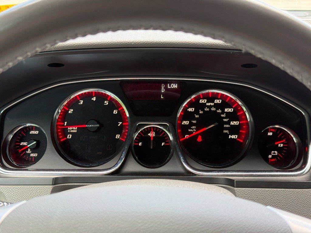 Used 2016 GMC Acadia SLT w/ Open Road Package FWD image 11