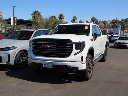 Used 2025 GMC Sierra 1500 AT4 w/ AT4 Premium Package AWD/4WD image 2