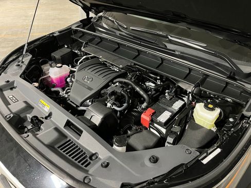 New 2026 Toyota Highlander XLE AWD/4WD image 14