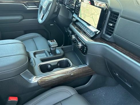 New 2025 GMC Sierra 1500 Elevation w/ Elevation Premium Package image 17