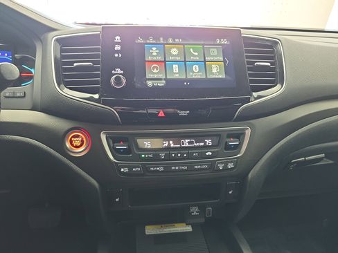 Used 2022 Honda Pilot TrailSport image 21