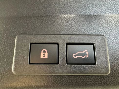 Used 2025 Subaru Ascent Premium image 28